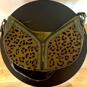 NWT Nicole Lee Large Forest Green Shoulder Bag. Leopard print. Suede